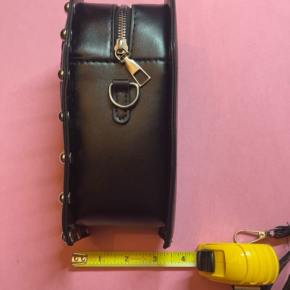 Gothic Coffin Crossbody Bag with Rose Embroidery | Black - Picture 2 of 6